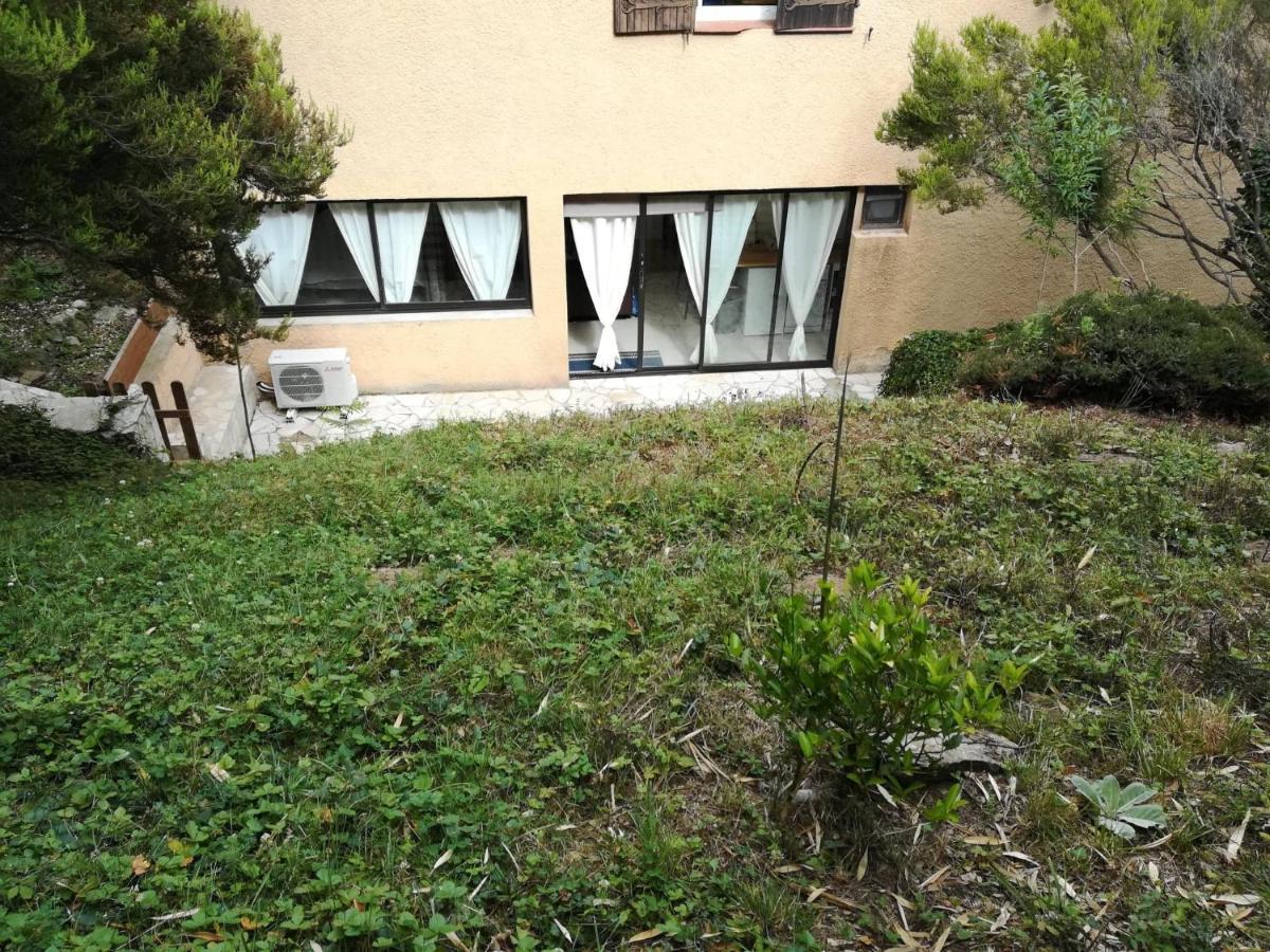 Chez Sylvie Et Amador Apartamento Las Illas Exterior foto